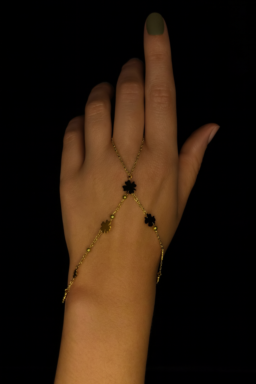 Siyah Yonca Detaylı Zarif Şahmeran