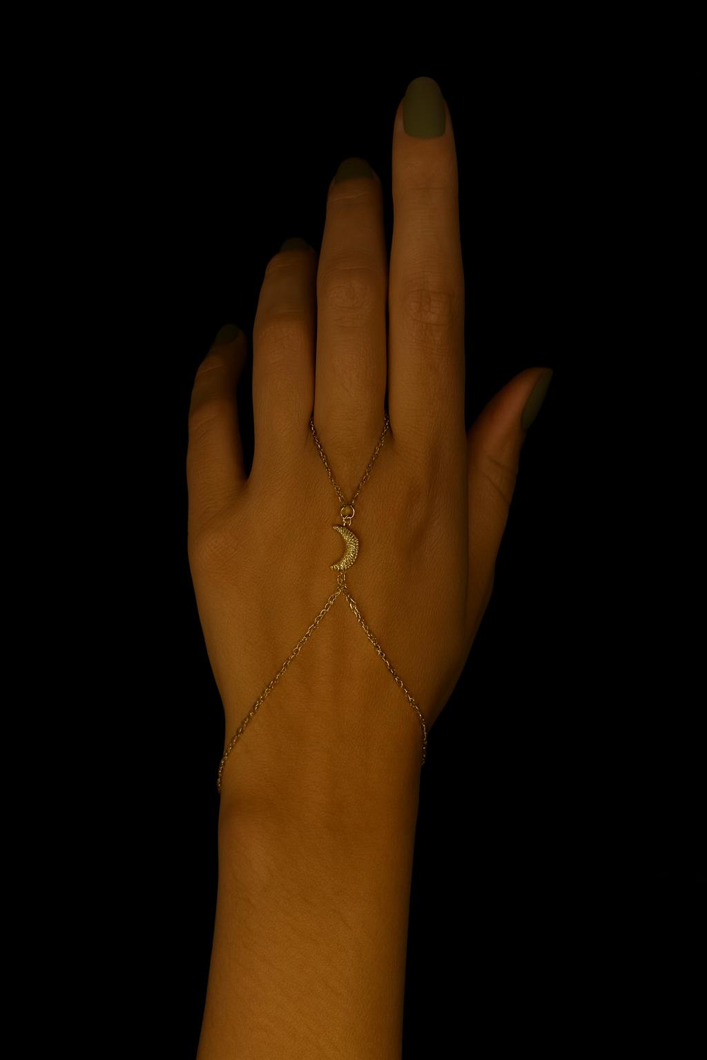 Zarif Ay Detaylı Şahmeran